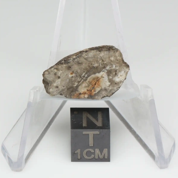 Djoua 001 Aubrite Meteorite 3.8g End Cut